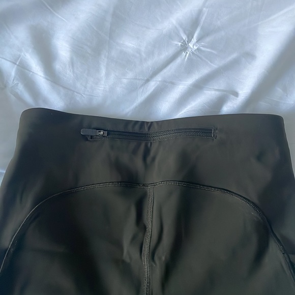 Lululemon forest green leggings - Picture 2 of 3